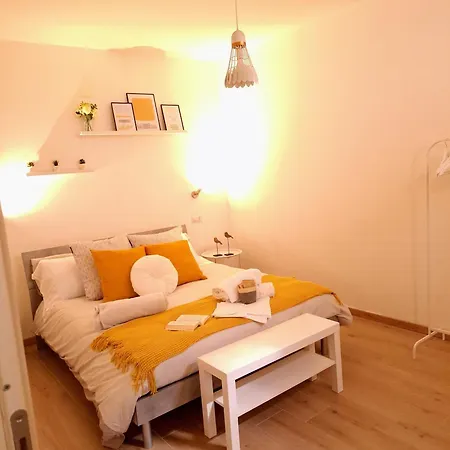 Eluna Apartment *